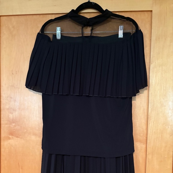 never worn, - Picture 1 of 6